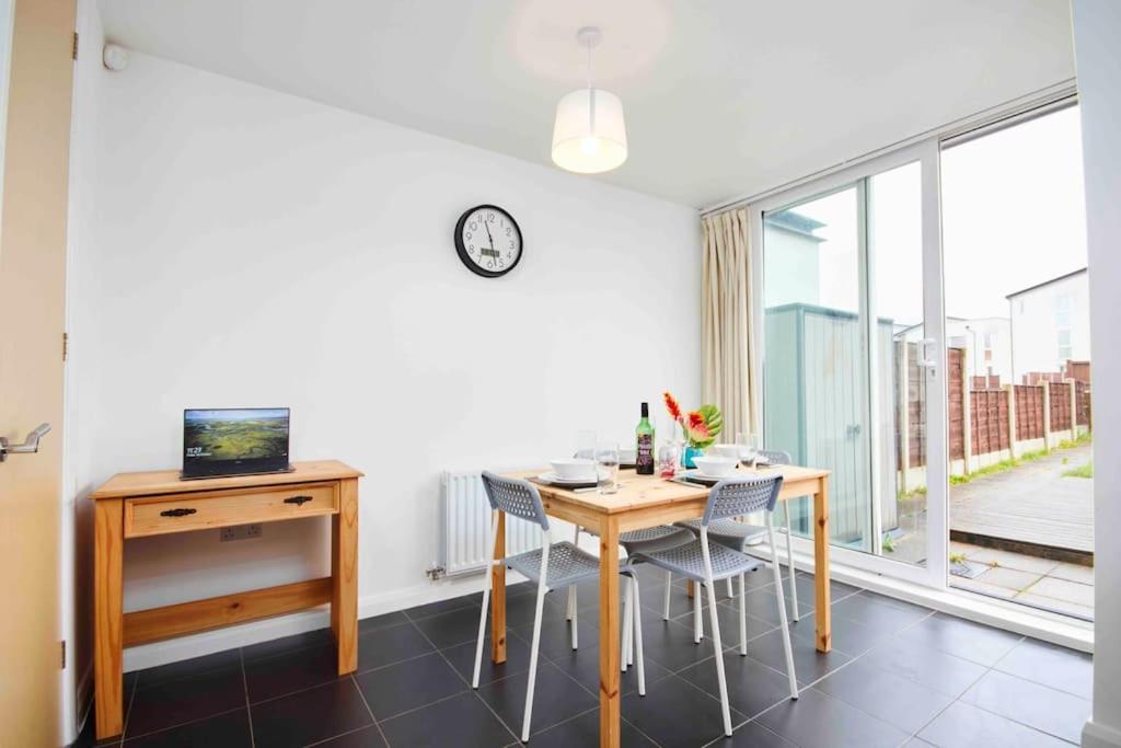 Dellehomes- Free Parking, Wfh, Family-Friendly 曼彻斯特 外观 照片