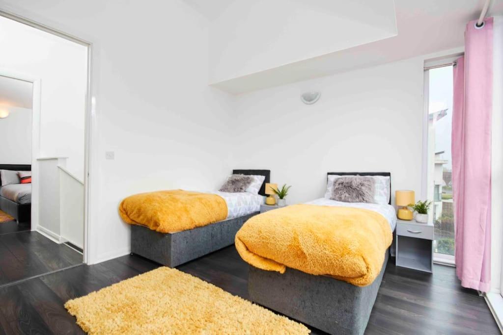 Dellehomes- Free Parking, Wfh, Family-Friendly 曼彻斯特 外观 照片
